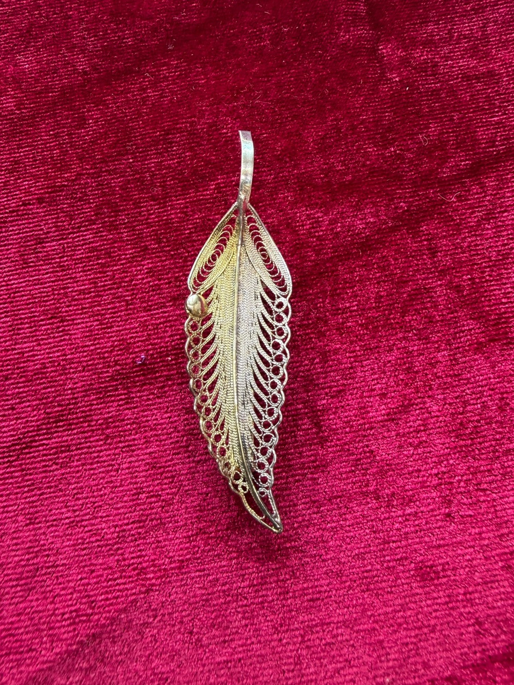 Vintage 925 Sterling Silver leaf brooch
